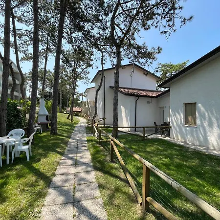 Semesterbostad Villaggio Pineta *